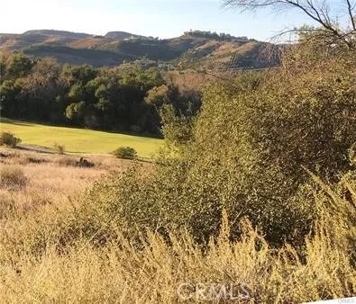 9 La Cruz Dr