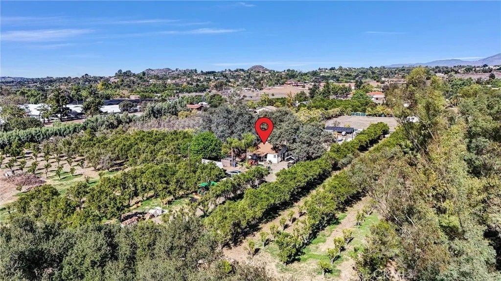 Photo of 31030 Valley Center Road, Valley Center, CA 92082 (MLS # AR25255598)