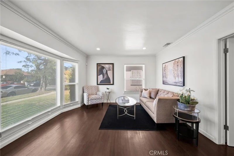 1016 W 136th