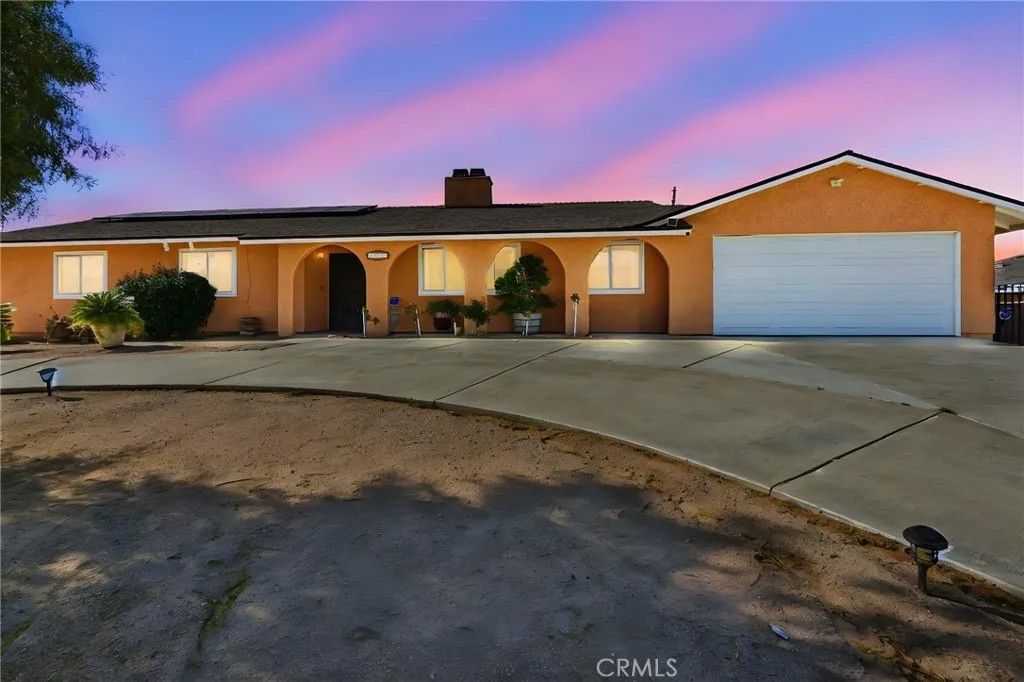Photo of 7868 Arrowhead Lake Road, Hesperia, CA 92345 (MLS # HD26015134)