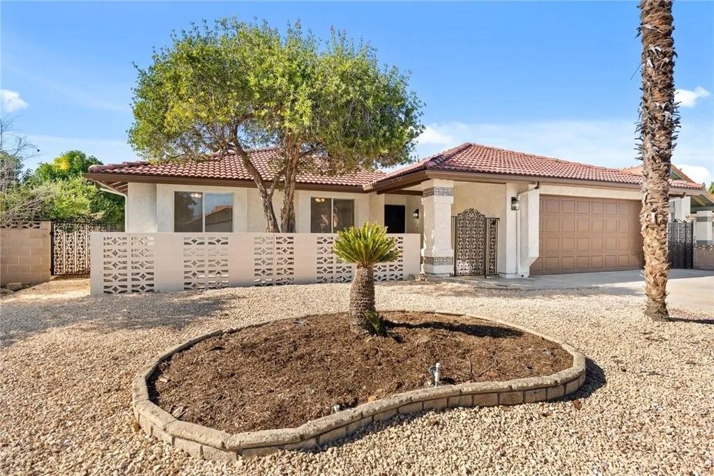 Photo of 1127 Alleppo Court, Hemet, CA 92545 (MLS # SW26013741)
