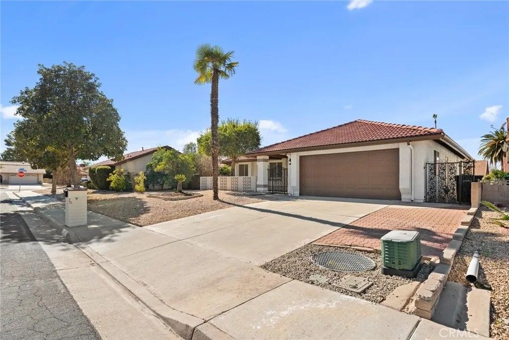 Photo of 1127 Alleppo Court, Hemet, CA 92545 (MLS # SW26013741)
