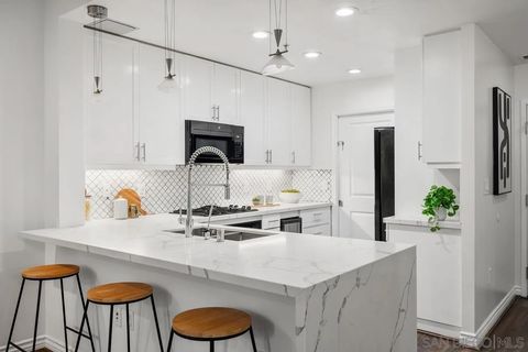 Tiny photo for 850 Beech St #203, San Diego, CA 92101 (MLS # 2600302)