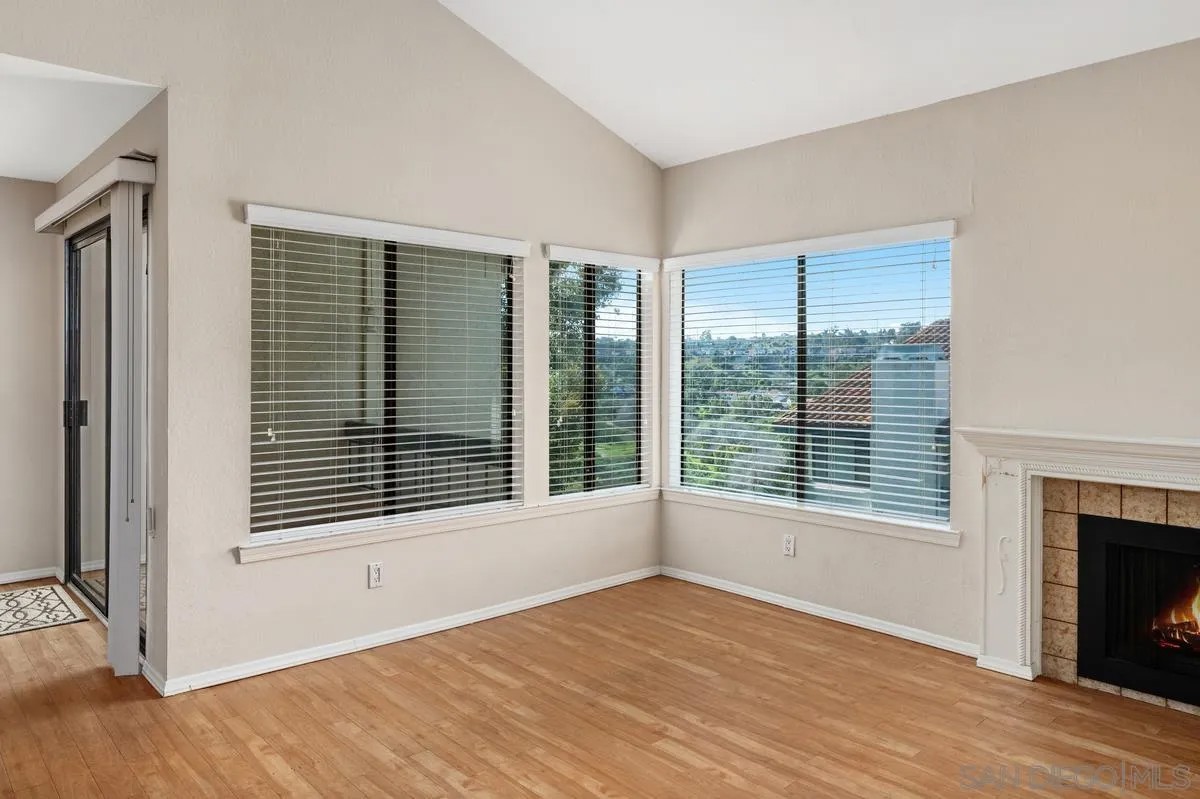 11255 Tierrasanta Blvd 118