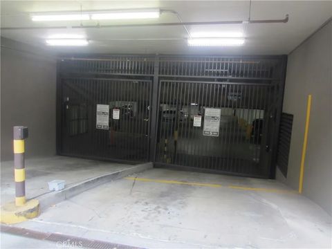 Tiny photo for 1480 Broadway #2505, San Diego, CA 92101 (MLS # OC25224126)