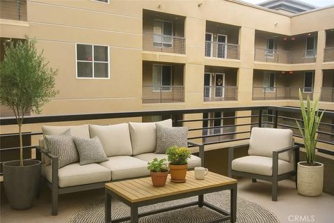 Tiny photo for 1480 Broadway #2505, San Diego, CA 92101 (MLS # OC25224126)