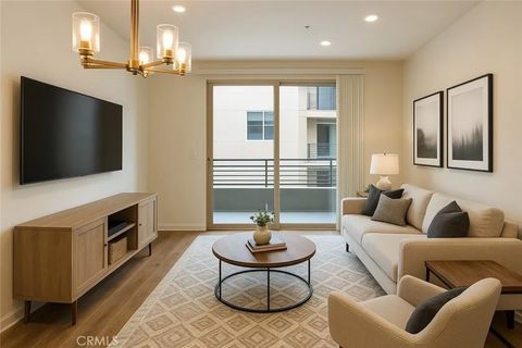 Tiny photo for 1480 Broadway #2505, San Diego, CA 92101 (MLS # OC25224126)