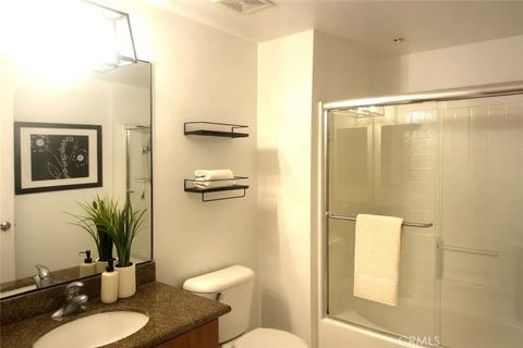 Tiny photo for 1480 Broadway #2505, San Diego, CA 92101 (MLS # OC25224126)