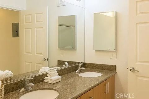 Tiny photo for 1480 Broadway #2505, San Diego, CA 92101 (MLS # OC25224126)