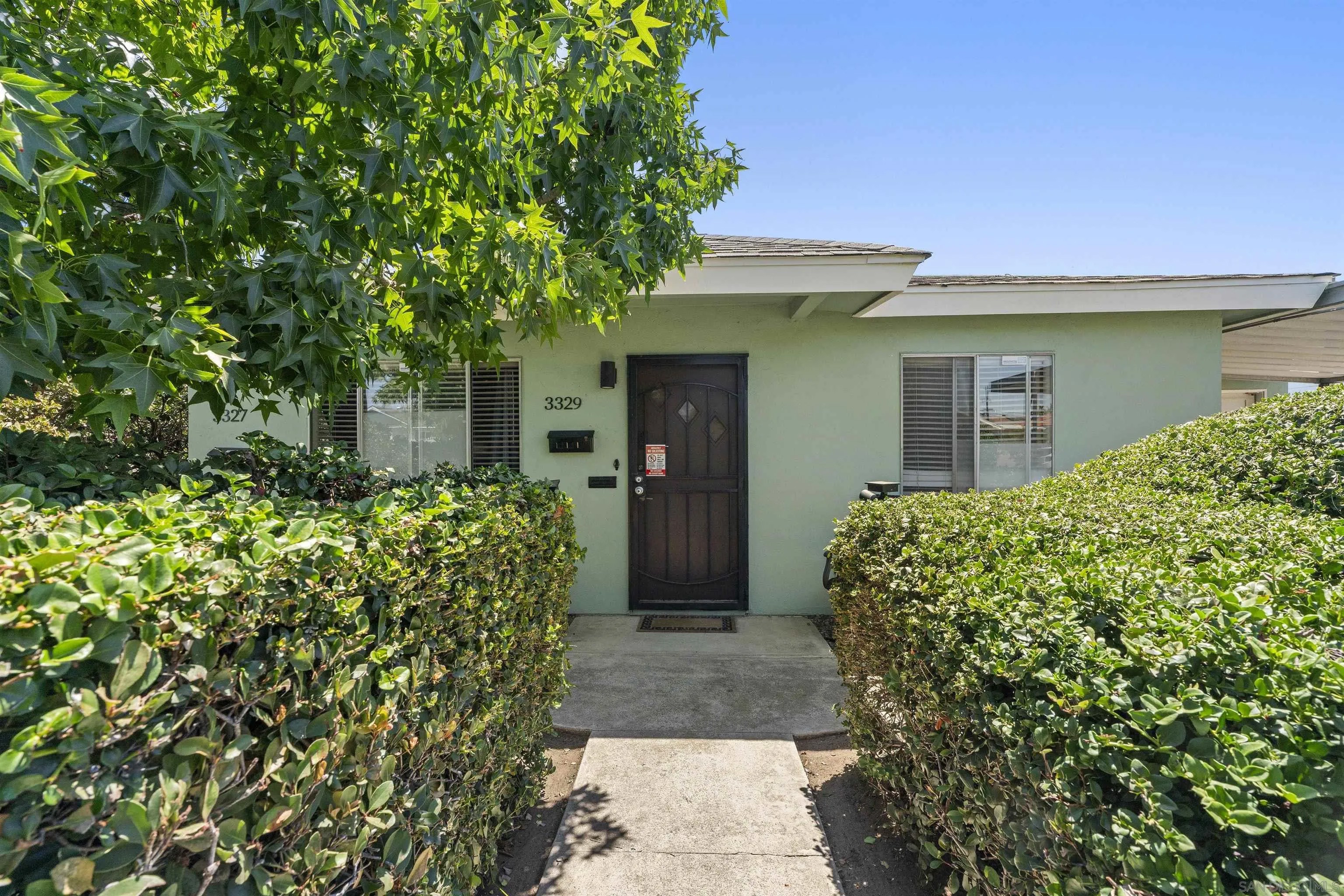3327-3329 N 41St