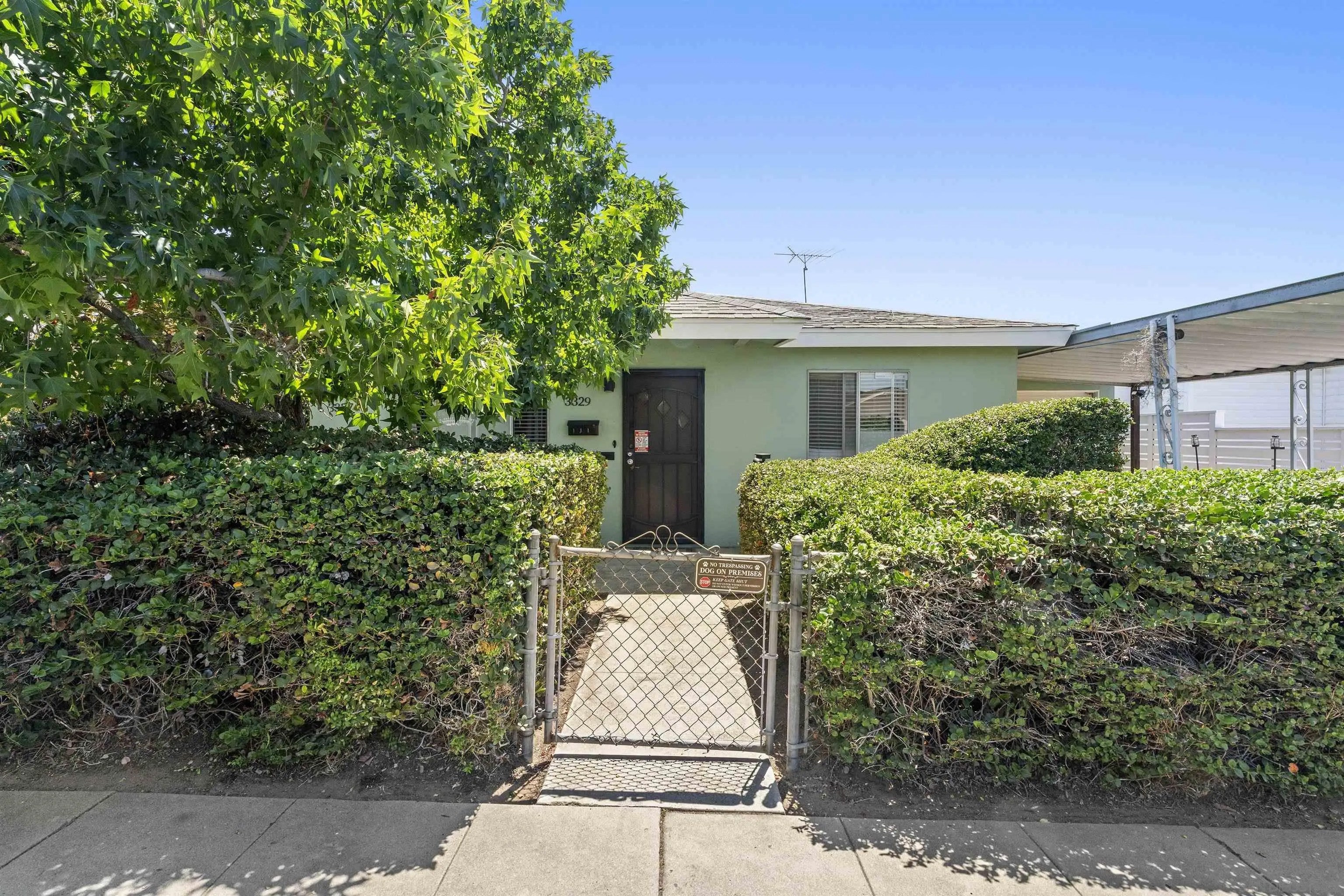 3327-3329 N 41St