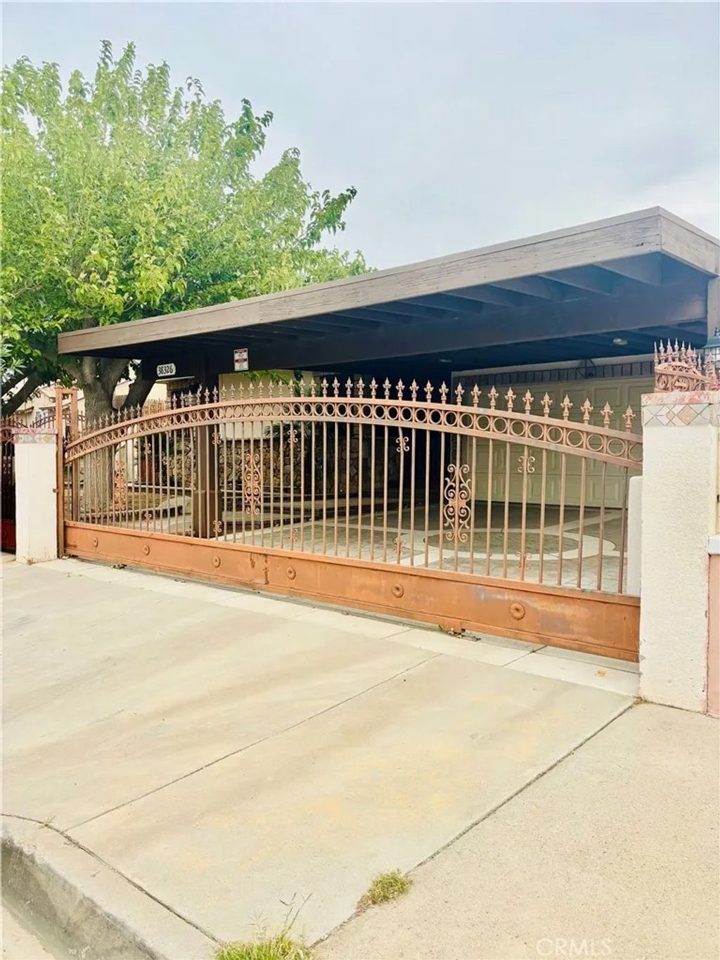 Photo of 38326 16th St, Palmdale, CA 93550 (MLS # SR25273711)