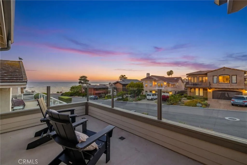 251 Vista Del Mar Avenue