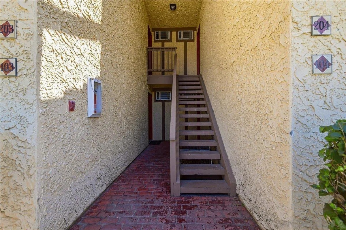 2910 Alta View Drive 203