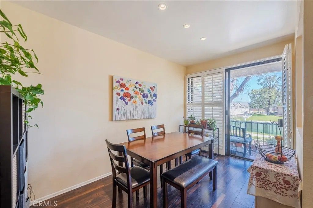 Photo of 7211 Cozycroft Ave #32, Winnetka, CA 91306 (MLS # SR26046643)