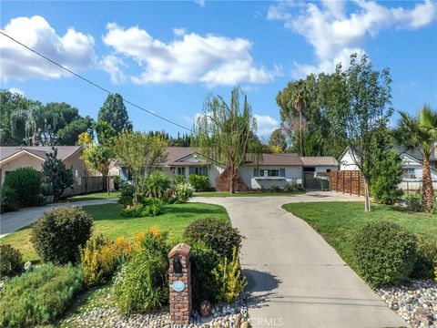 Photo of 8401 Jamieson, Northridge, CA 91325 (MLS # SR25249823) Photo of 8401 Jamieson, Northridge, CA 91325 (MLS # SR25249823)