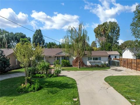 Tiny photo for 8401 Jamieson, Northridge, CA 91325 (MLS # SR25249823)