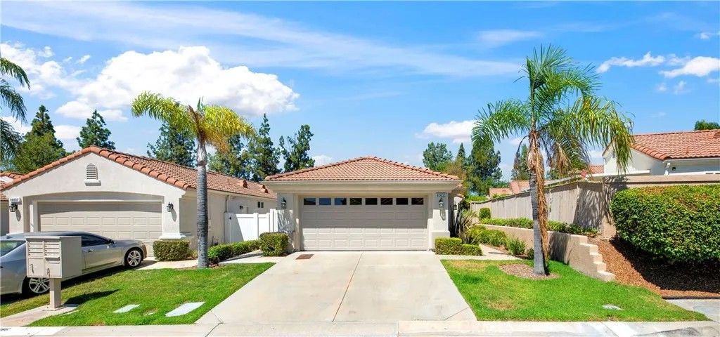 Photo of 40633 Corte Albara, Murrieta, CA 92562 (MLS # SW25155560)