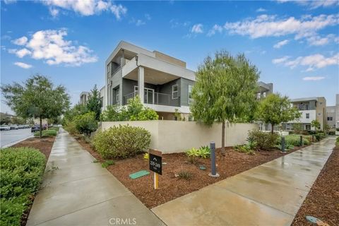 Photo of 229 Chorus, Irvine, CA 92618 (MLS # OC26040250)