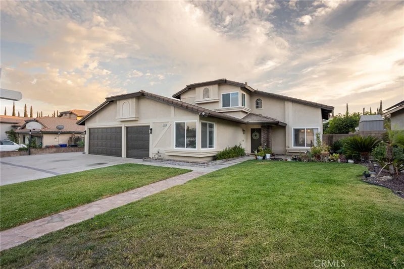 1551 W Via Bello Drive