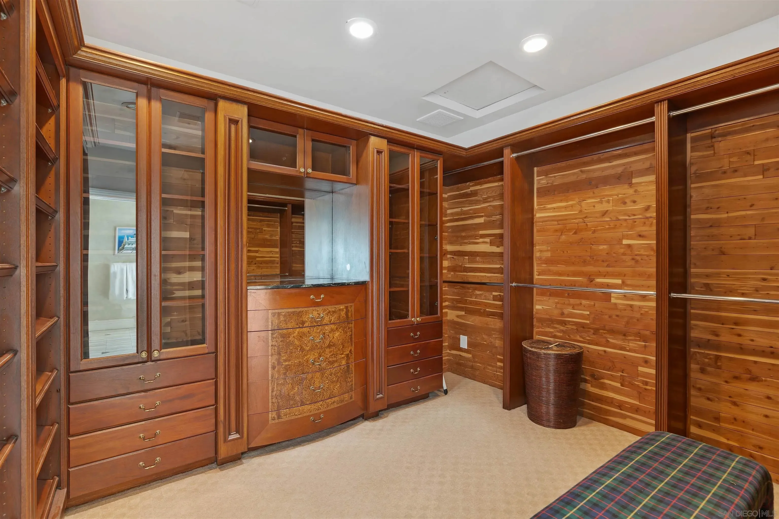 La Jolla, California 92037, United States, 6 Bedrooms Bedrooms, ,8 BathroomsBathrooms,Residential,Active,198687