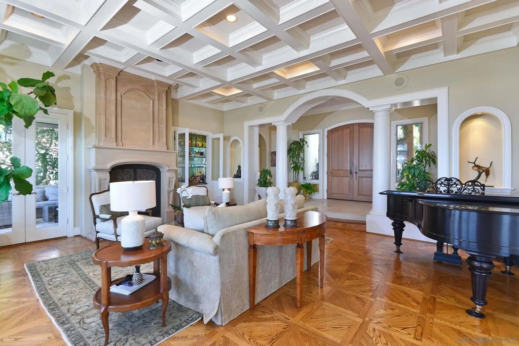 Photo of 7304 Encelia Dr, La Jolla, CA 92037 (MLS # 250037360)