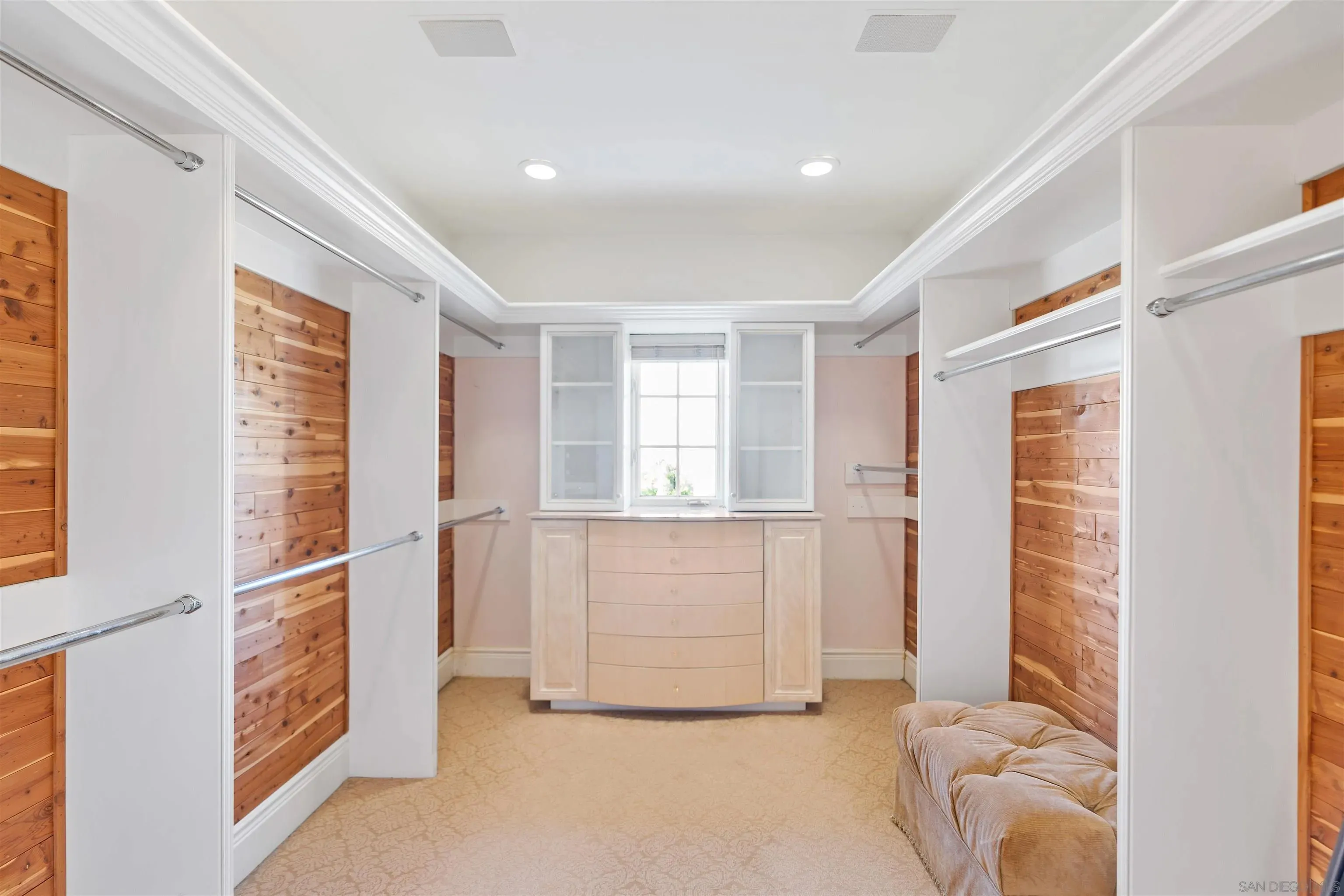 La Jolla, California 92037, United States, 6 Bedrooms Bedrooms, ,8 BathroomsBathrooms,Residential,Active,198687