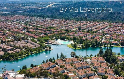 Photo of 27 Via Lavendera, Rancho Santa Margarita, CA 92688 (MLS # OC25245379)
