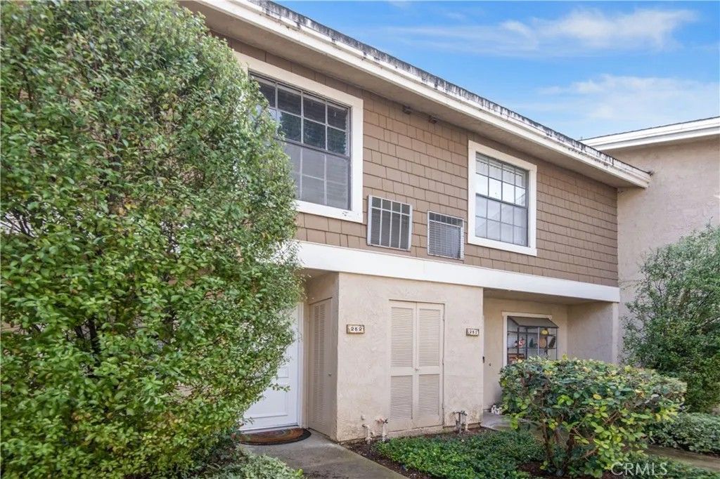 Photo of 252 Pinview, Irvine, CA 92620 (MLS # OC26037829)