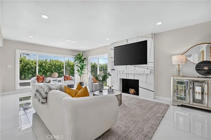 738 De Palma Way