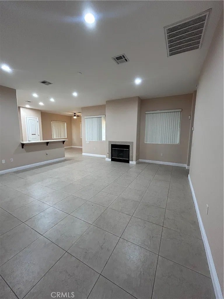 12738 Calle Amapola