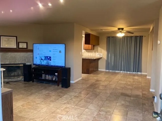 1364 W 139th