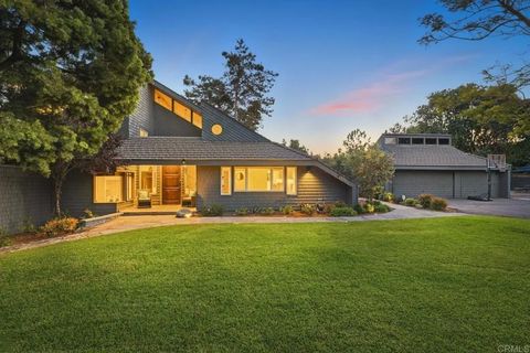 Photo of 625 Lomas de Oro Court, Encinitas, CA 92024 (MLS # NDP2510200)