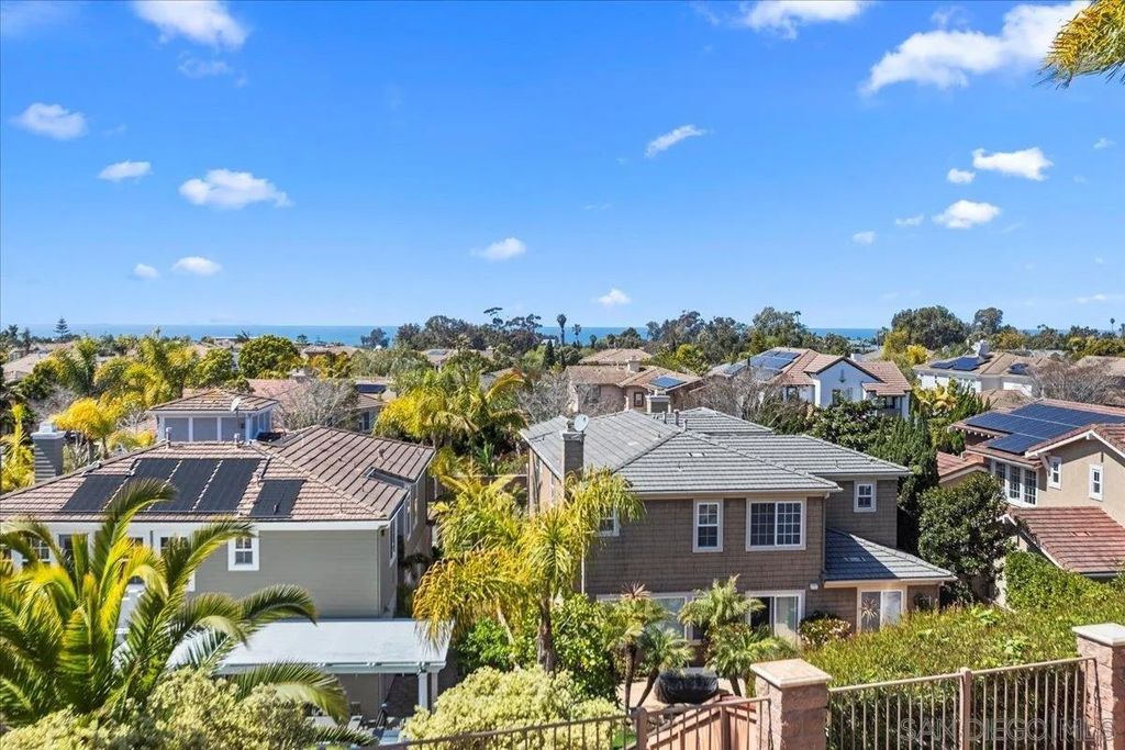 Photo of 622 Brae Mar Ct, Encinitas, CA 92024 (MLS # 250030093)