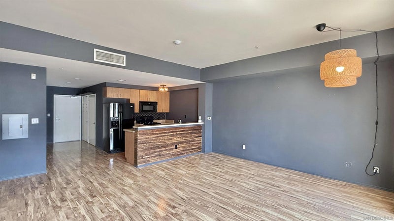 445 Island Ave 504