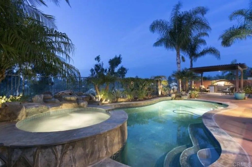 Photo of 2218 Vista La Nisa, Carlsbad, CA 92009 (MLS # NDP2511551)