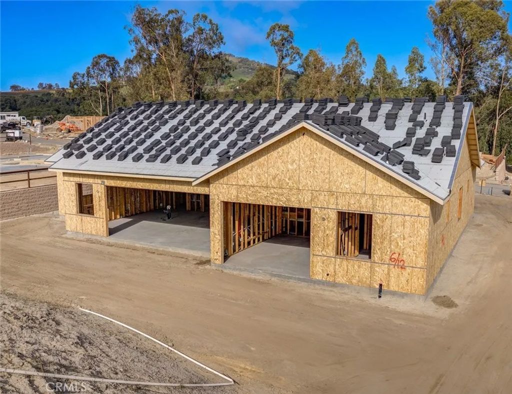 Photo of 6631 Valle Verde Lane, San Luis Obispo, CA 93405 (MLS # SC25278296)