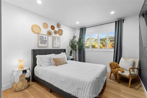 Tiny photo for 16782 Heritage Lane, Huntington Beach, CA 92647 (MLS # PW25245810)