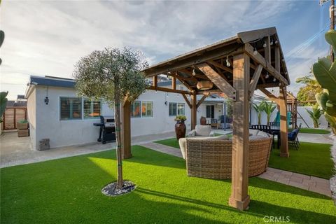Tiny photo for 16782 Heritage Lane, Huntington Beach, CA 92647 (MLS # PW25245810)