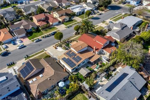 Tiny photo for 16782 Heritage Lane, Huntington Beach, CA 92647 (MLS # PW25245810)