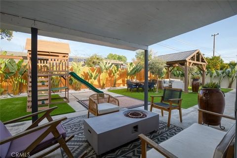 Tiny photo for 16782 Heritage Lane, Huntington Beach, CA 92647 (MLS # PW25245810)