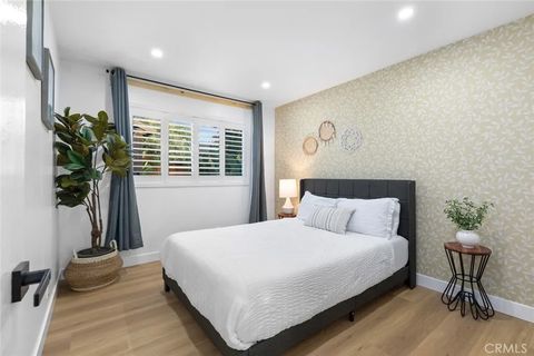 Tiny photo for 16782 Heritage Lane, Huntington Beach, CA 92647 (MLS # PW25245810)