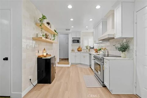 Tiny photo for 16782 Heritage Lane, Huntington Beach, CA 92647 (MLS # PW25245810)