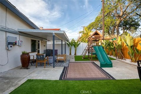Tiny photo for 16782 Heritage Lane, Huntington Beach, CA 92647 (MLS # PW25245810)