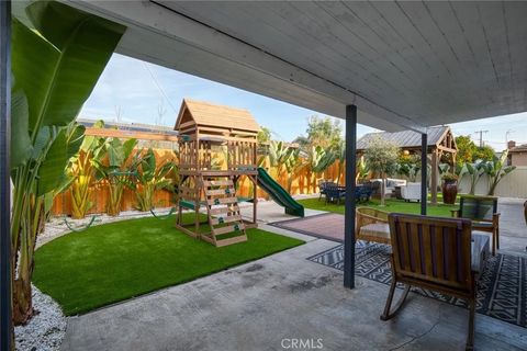 Tiny photo for 16782 Heritage Lane, Huntington Beach, CA 92647 (MLS # PW25245810)