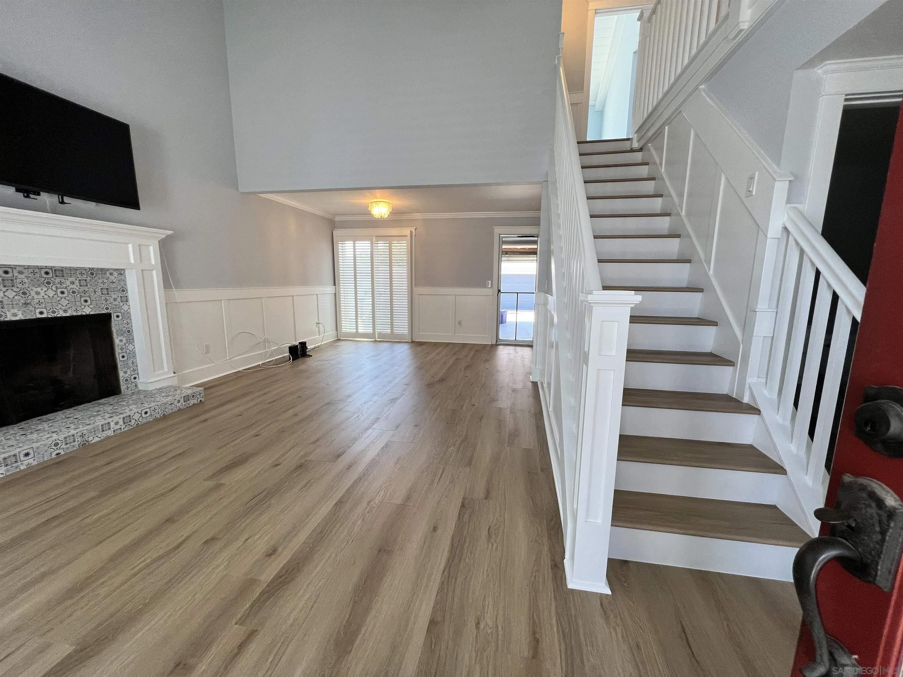 1411 1st Street