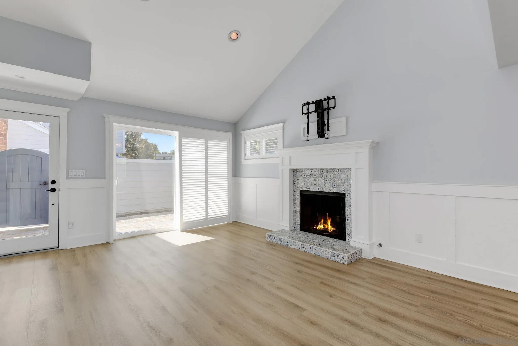 1411 1st Street