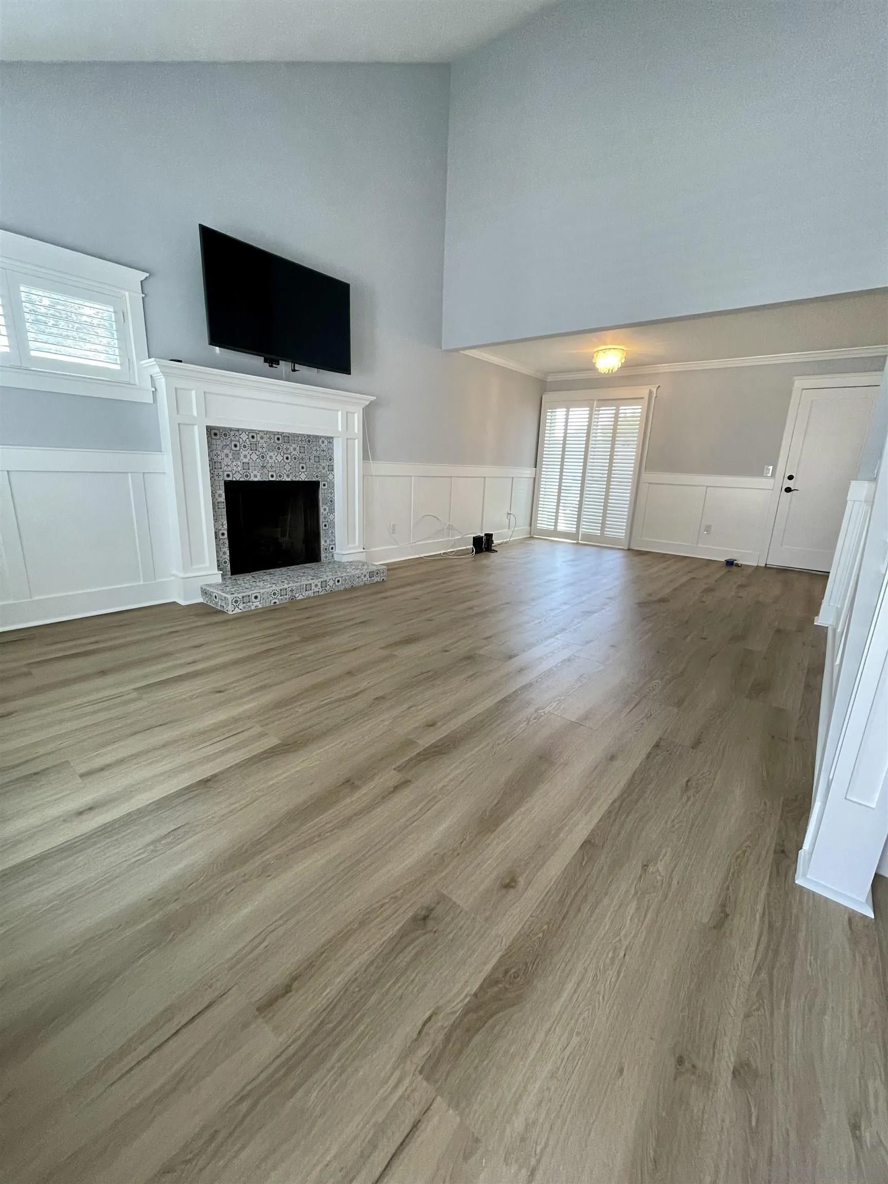 1411 1st Street