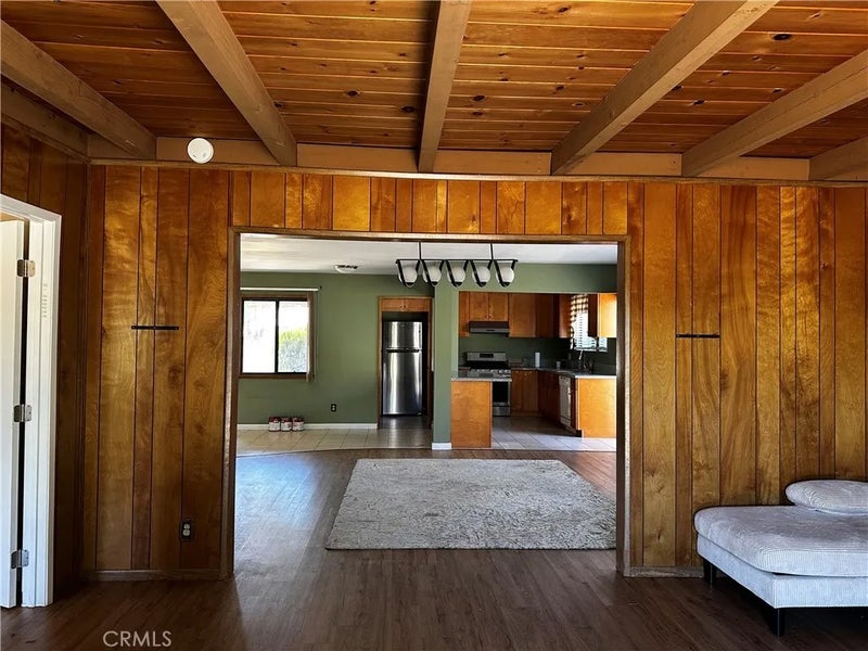 23301 Hamlin