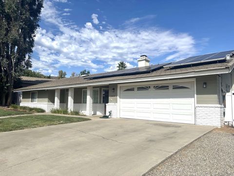 Photo of 23434 Everett Place, Ramona, CA 92065 (MLS # 250042195)